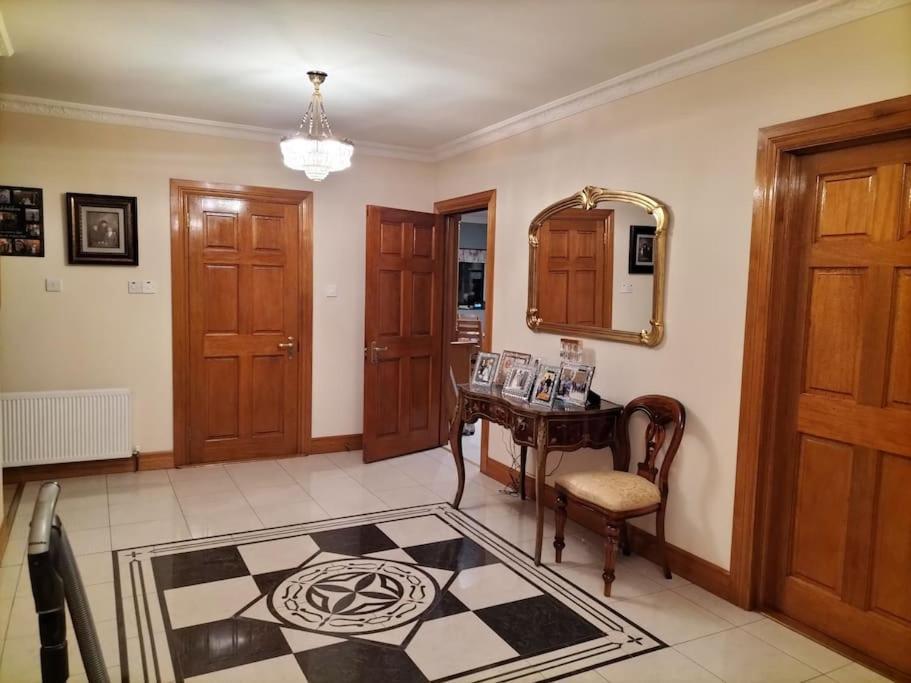 Ballnamona House Cong Ngoại thất bức ảnh